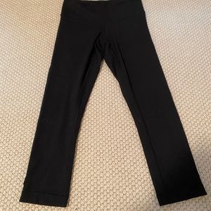 Lululemon Wunder Under Below the Knee Leggings